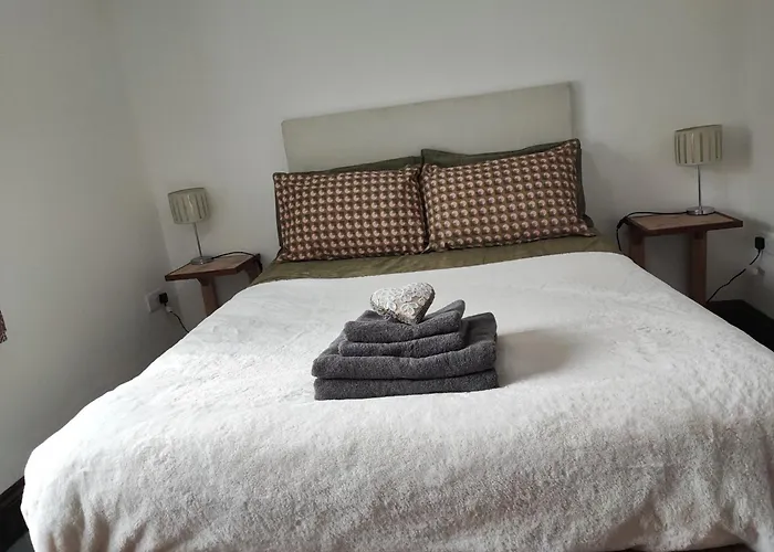 129 First Floor Double Bedroom Apartment Hereford